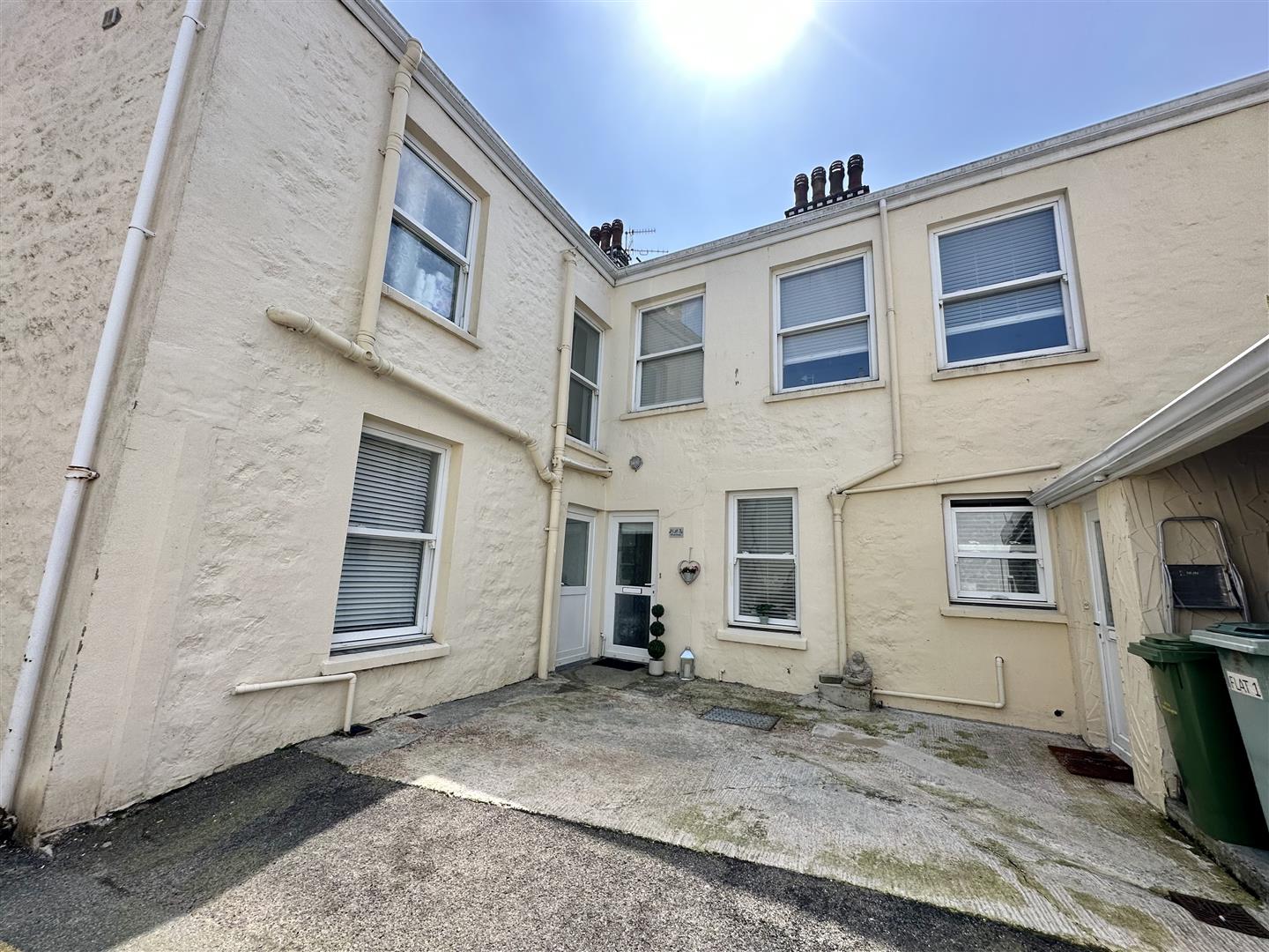 Flat 3, Wivenhoe, 72 Roseville Street, St. Helier, Jersey